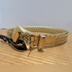 NWT Gold vintage Braided Belt with gold tone Buckle size 1x